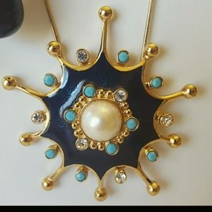 Avon Navy & Gold Tone Barrera Brooch/Pendant
